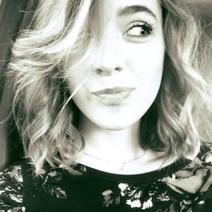 Meet your Posher, Katelyn